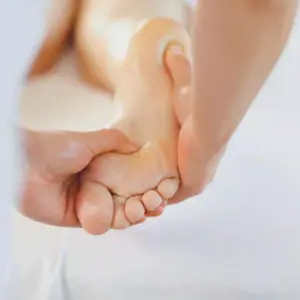 Padabhyanga: Die ayurvedische Fußmassage für tiefe Entspannung