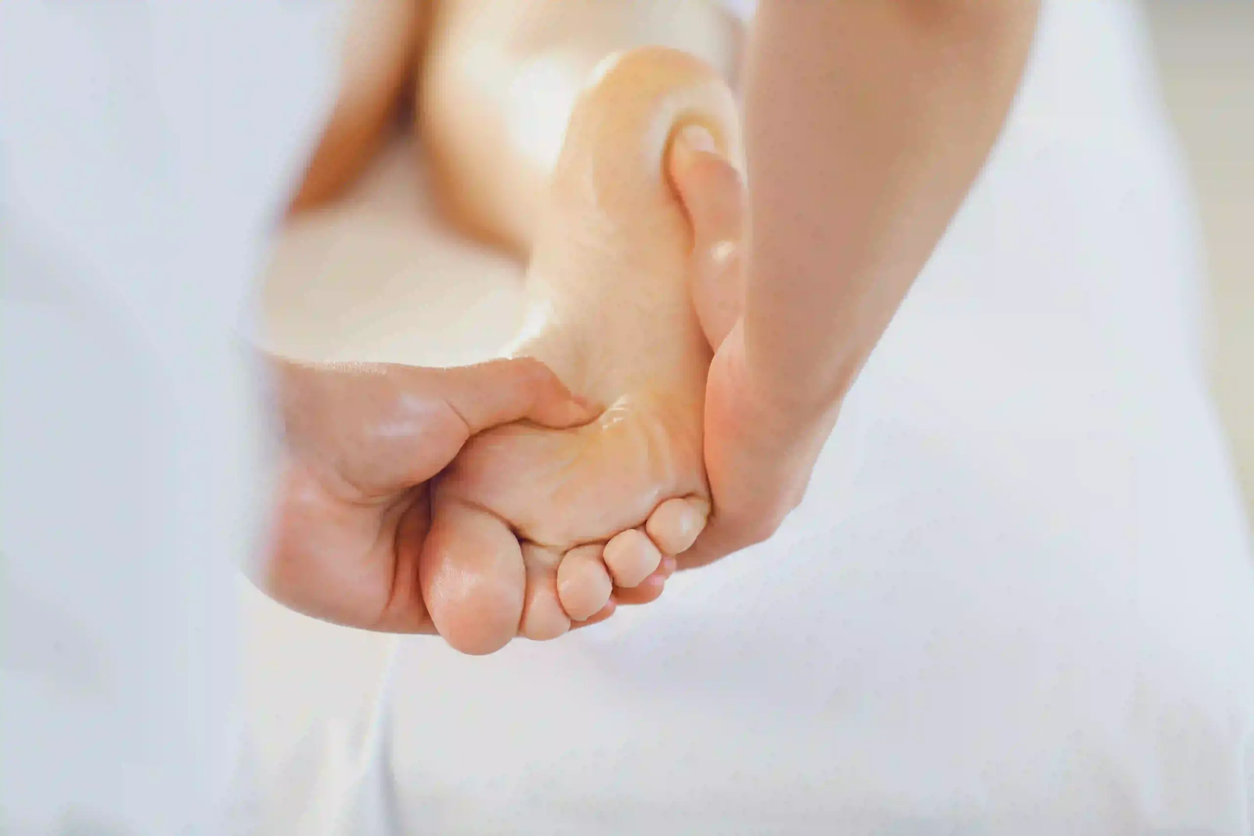 Padabhyanga: Die ayurvedische Fußmassage für tiefe Entspannung