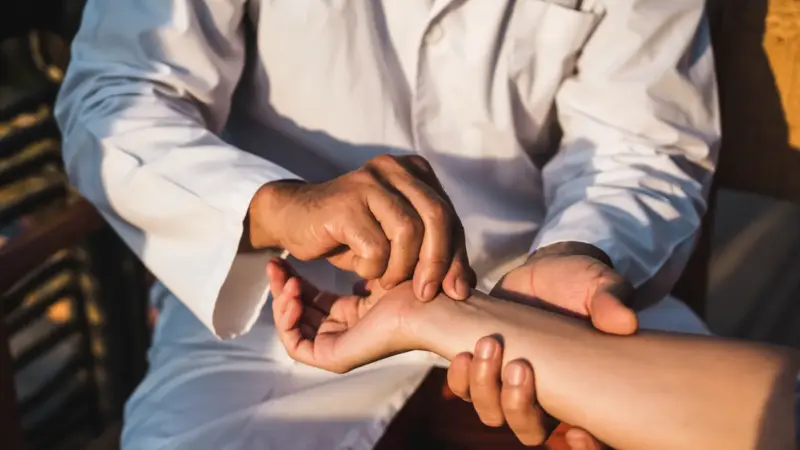 Plusdiagnose in der Ayurveda Kur